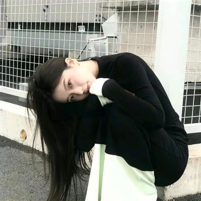 饥荒年我囤货养了个古代男友